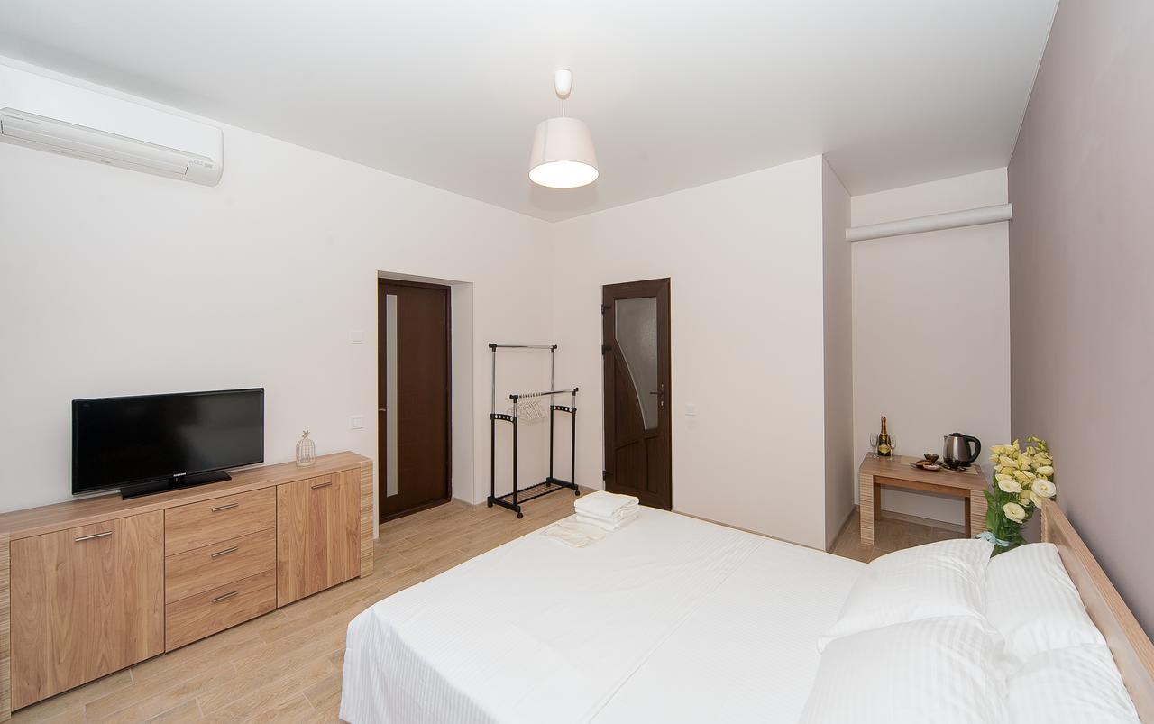 Hotel Fusion Odessa Dış mekan fotoğraf