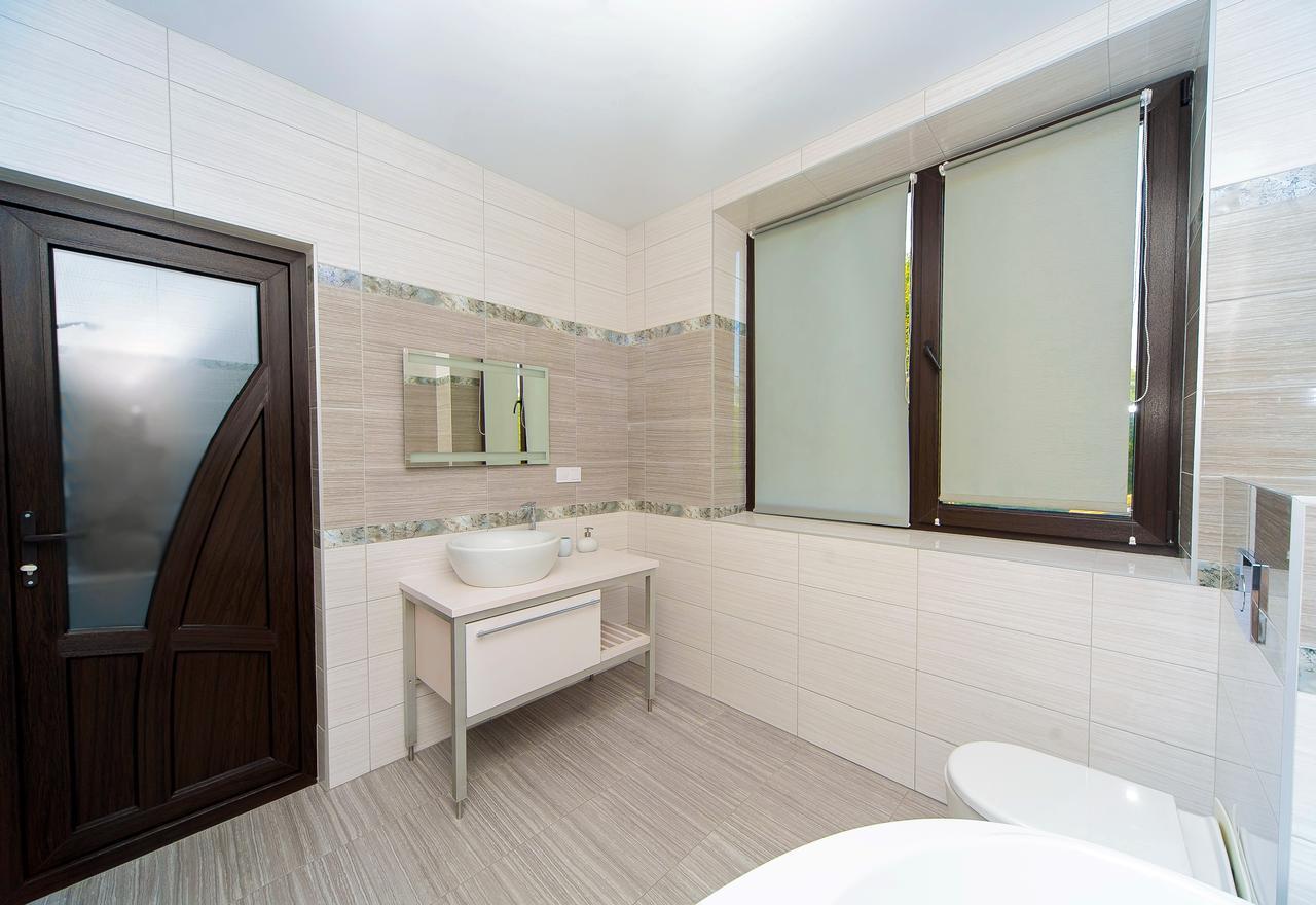 Hotel Fusion Odessa Oda fotoğraf