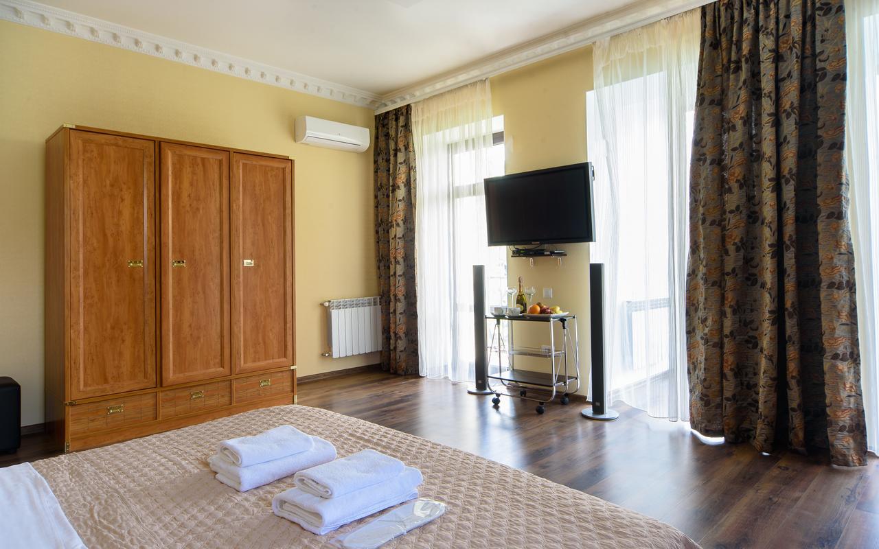 Hotel Fusion Odessa Dış mekan fotoğraf